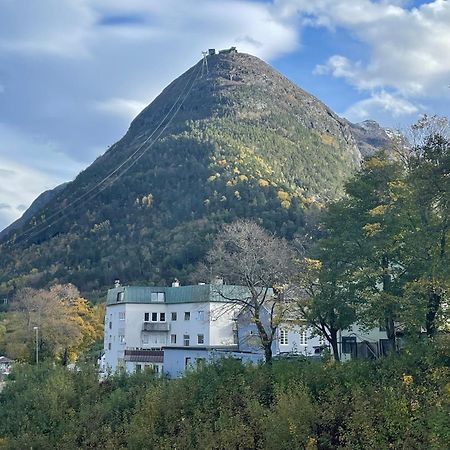 Bakkebo Rampestreken Leilighet Åndalsnes Eksteriør bilde